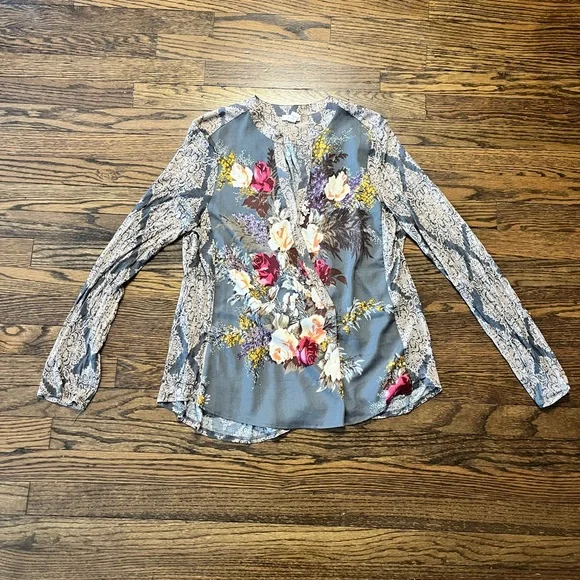 Anthropologie Tiny Drape Front Floral Top Size L - Picture 2 of 12